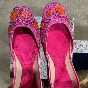 Pink orange mojari flats